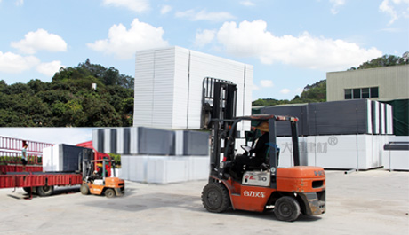 大通建材，工地圍擋，施工圍擋廠家，貨源穩(wěn)定，自由工廠生產(chǎn)銷(xiāo)售。